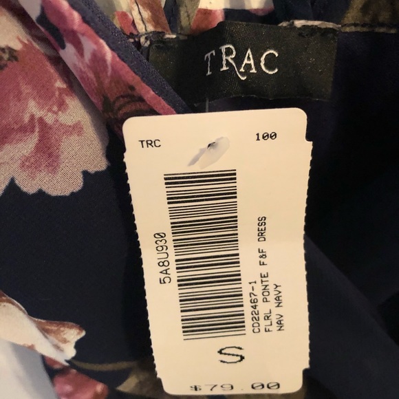 Trac Maxi Dress Floral/Navy size Small - Picture 3 of 4